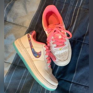 Nike girls shoes Sz 12